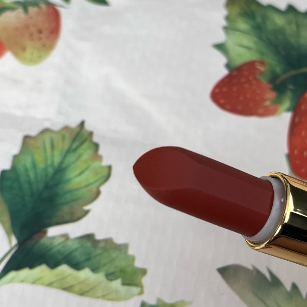 Classic Red Lipstick in Gorgeous Gold Packaging - Picture 3 of 14